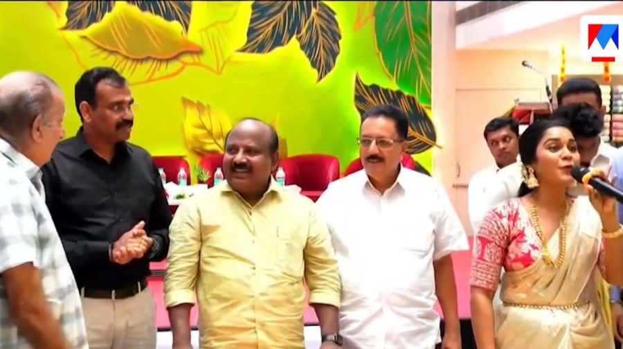 kallyan-silks-onam