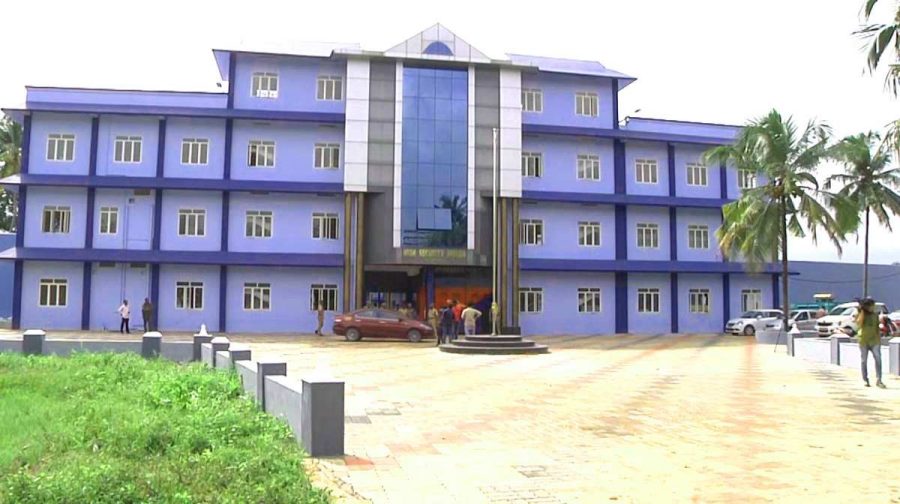 thrissur-viyyur-jail-prisoner-attack-staff