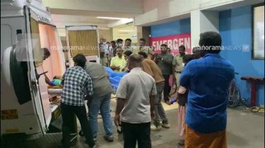 വര്‍ക്കലയില്‍ ഓടിക്കൊണ്ടിരുന്ന ട്രെയിനില്‍ നിന്ന് യുവതിയെ തള്ളിയിട്ടു