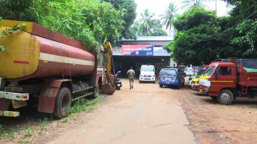 peramangalam-stabbing-horn-dispute