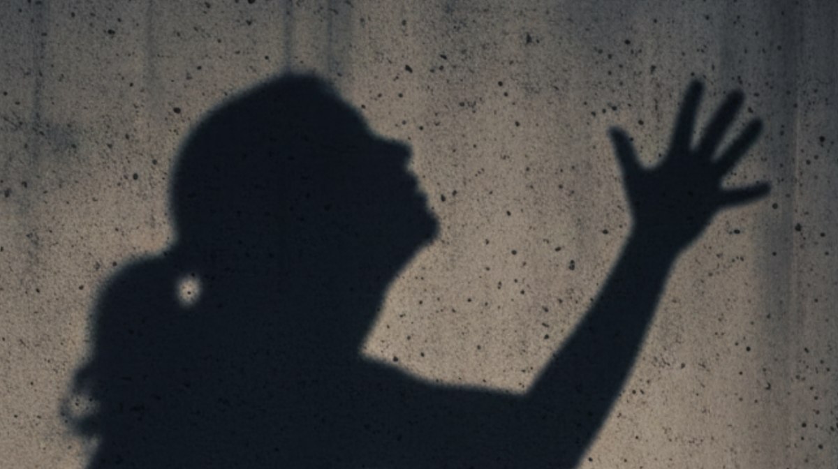 എയ്ഡ്സാണെന്ന് പറഞ്ഞിട്ടും നിര്‍ത്തിയില്ല; സ്വകാര്യഭാഗത്ത്‍ ഇരുമ്പ് ദണ്ഡ് കയറ്റി; യുവതി നേരിട്ടത് ക്രൂര പീഡനം