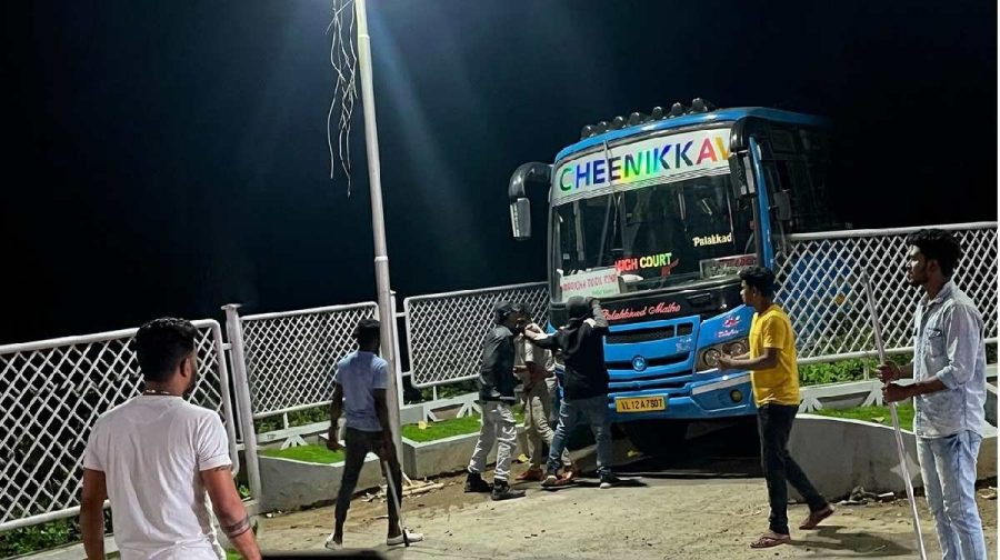 kochi-goondaattack