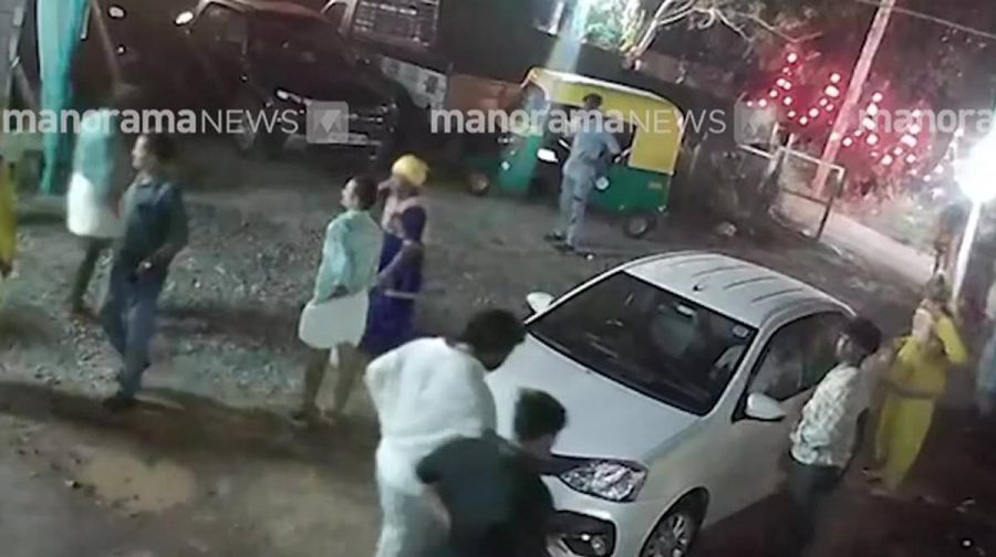 choozhatukotta-temple-attack-couple-assaulted