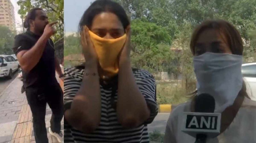 girls-assaulted-at-tea-stall-viral