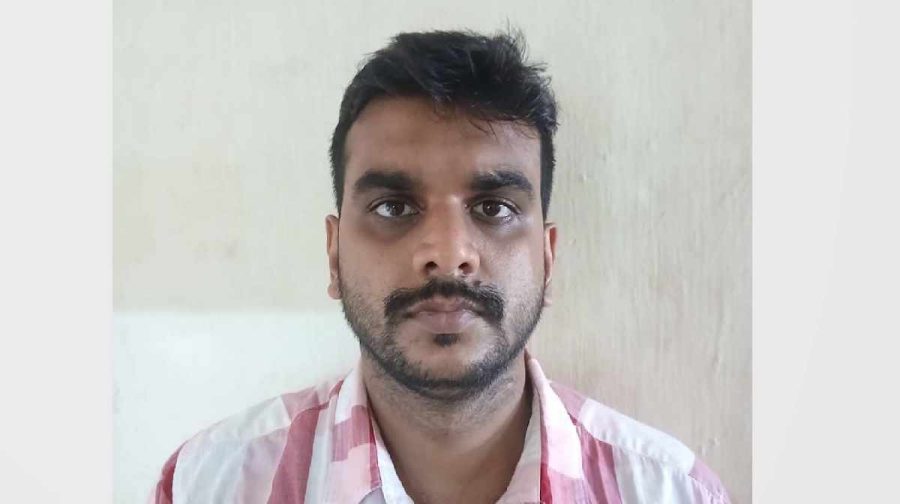 male-escort-case