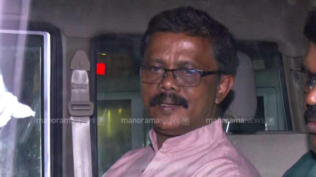 thahasildar-joseph-antony-arrest-2