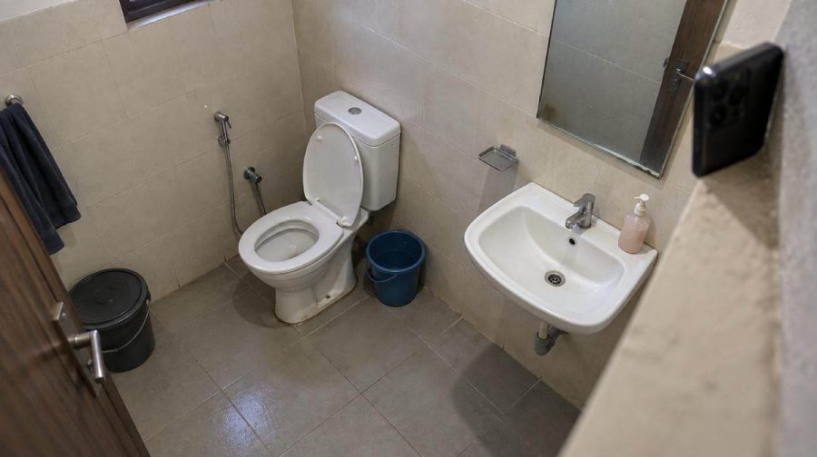 hidden-camera-washroom