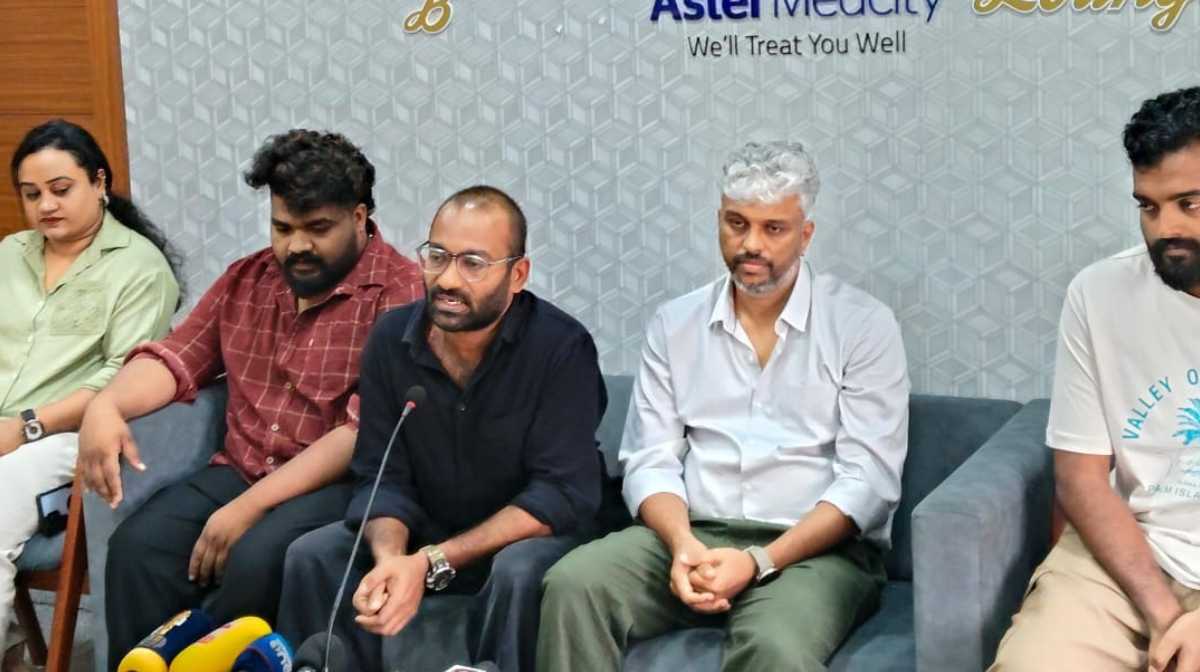 ‘വ്യസനസമേതം ബന്ധുമിത്രാദികള്‍’ നിര്‍മ്മിക്കാന്‍ പലര്‍ക്കും ...