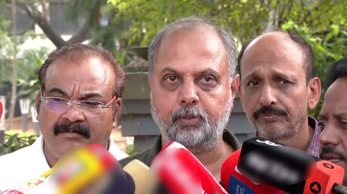 anil-thomas-film-chamber-2