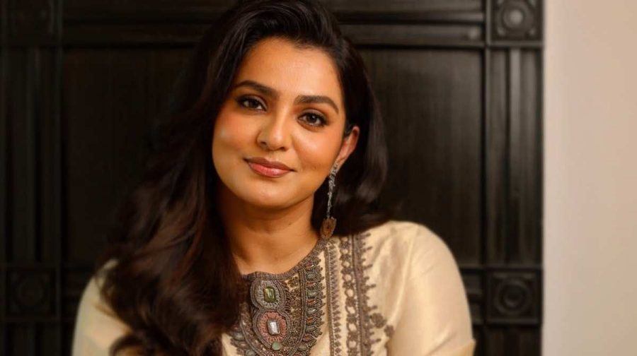 parvathy-thiruvoth