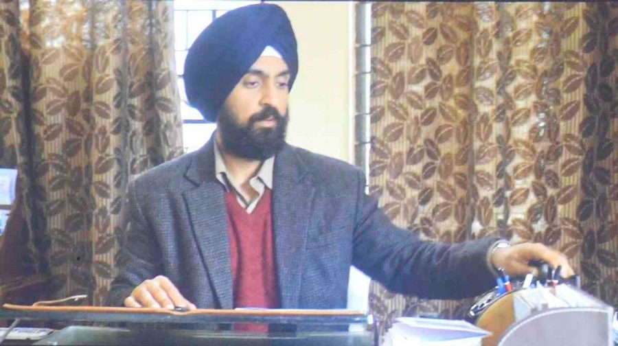 Chandigarh: Students of Panjab University watch a special screening of the film  Satluj  at the Gurudwara Shri Mukatsar Sahib PU after permission to organise the screening was denied, in Chandigarh, Punjab, Wednesday, July 8, 2026. (PTI Photo)(PTI07_08_2026_000657B)