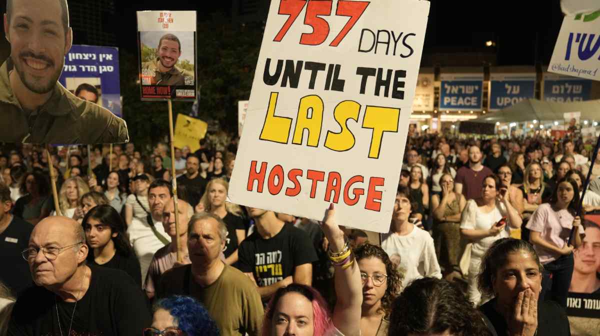 Relatives and supporters of hostages held by Hamas in the Gaza Strip attend a rally calling for their immediate release in Tel Aviv, Israel, Saturday, Nov. 1, 2025. (AP Photo/Mahmoud Illean)