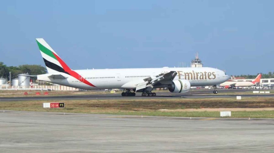 emirates-flight