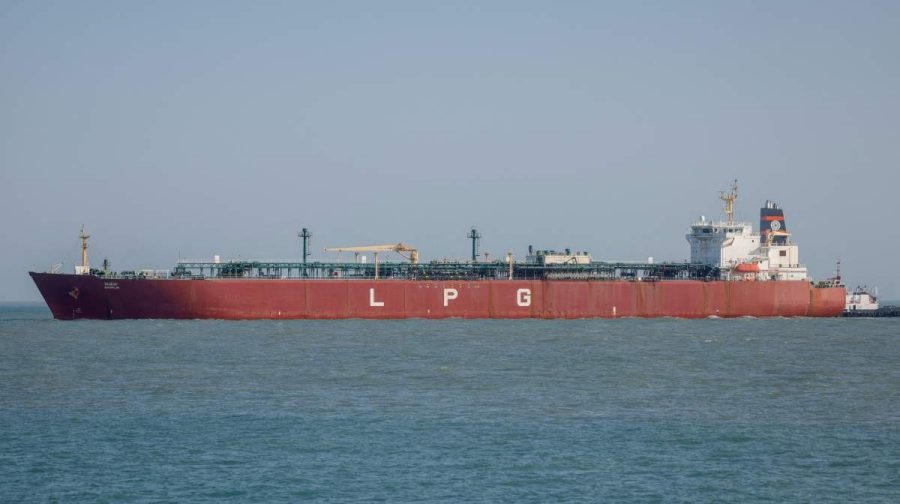 FILE PHOTO: An Indian liquefied petroleum gas (LPG) carrier, Shivalik, arrives at Mundra Port via the Strait of Hormuz, amid the U.S.-Israel conflict with Iran, in Gujarat, India, March 16, 2026. REUTERS/Amit Dave/File Photo