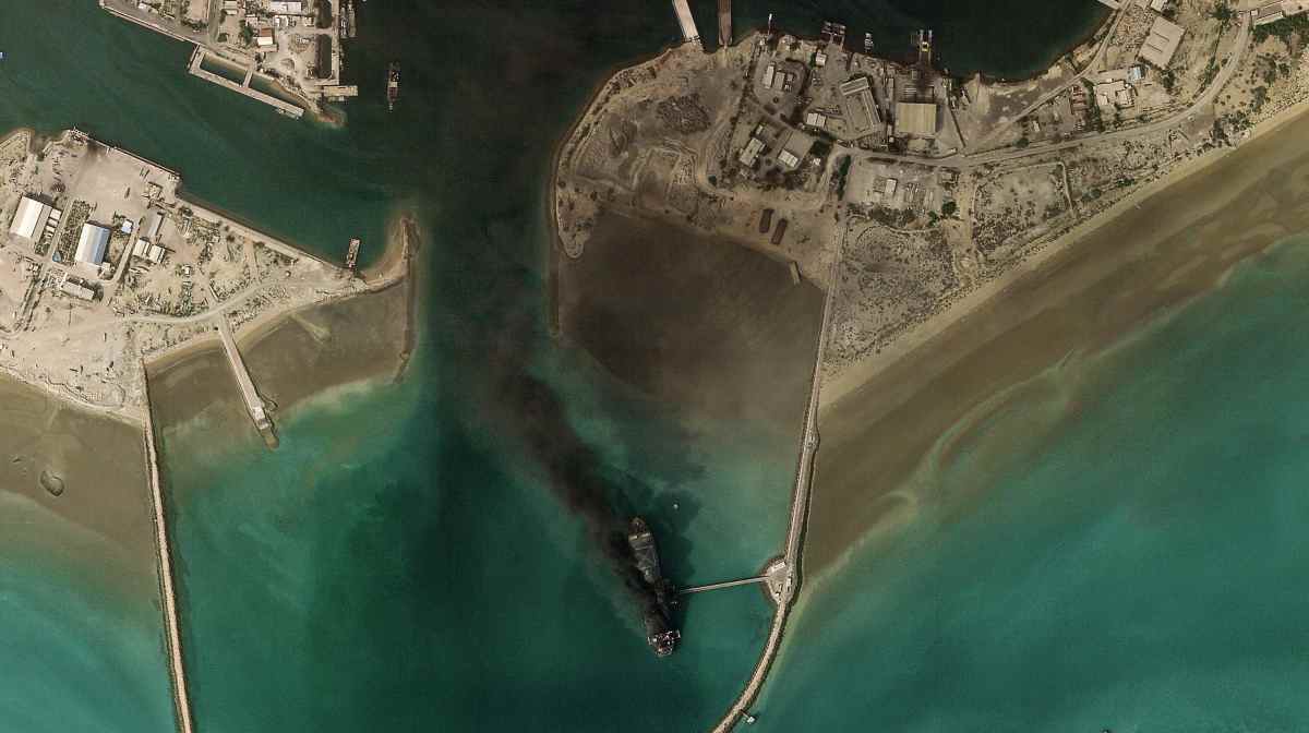 hormuz-ship