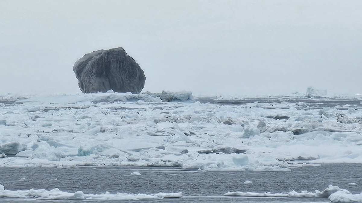 Image Credit: facebook.com/A.Hallur.A