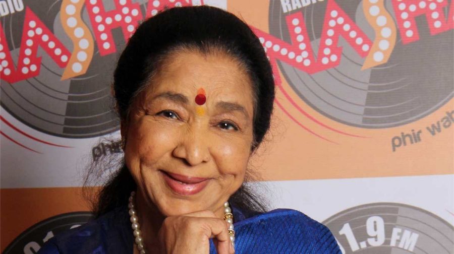MUMBAI, INDIA - OCTOBER 31: (EDITORS NOTE: This is an exclusive image of Hindustan Times) Veteran singer Asha Bhosle during an exclusive interview with Hindustan Times, at Radio NASHA office at Elphinstone, on October 31, 2016 in Mumbai, India. (Photo by Pramod Thakur/Hindustan Times via Getty Images)
