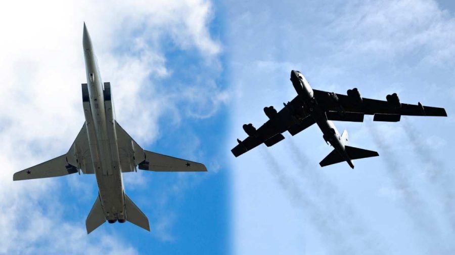 Tu-22M3 (REUTERS/Marina Lystseva) & B-52 (Henry Nicholls / AFP) (File Images)
