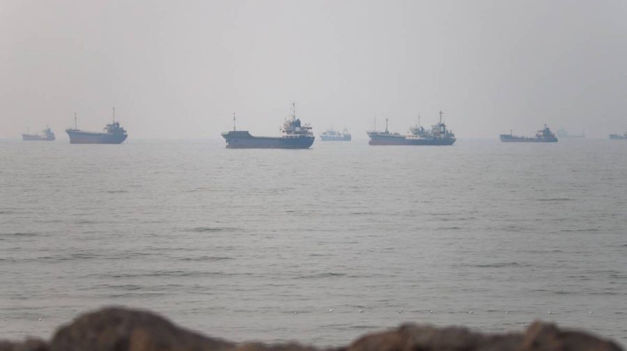 vessels-in-hormuz