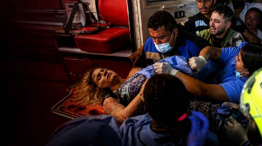 colombia-earthquake-survivor