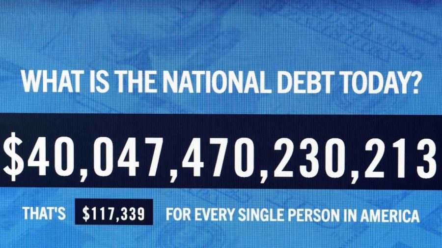 A screen displays the total U.S. National Debt, which surpassed $40 trillion for the first time according to the Treasury Department, in New York City (REUTERS/Brendan McDermid)