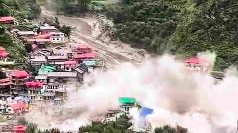 **EDS: VIDEO GRAB** Uttarkashi: Houses being swept away in a flash flood triggered by a cloudburst at Dharali, in Uttarkashi district, Uttarakhand,  Tuesday, Aug. 5, 2025. (PTI Photo)(PTI08_05_2025_000283B)