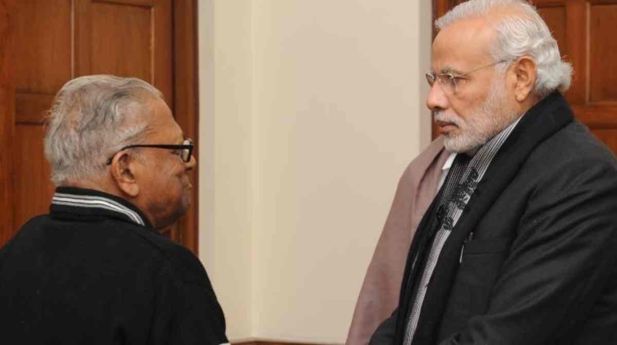 modi-tributes-vs-achuthanandan-funeral-details