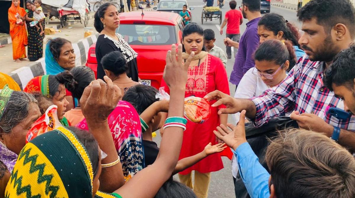 delhi-orthodox-youth-movement-flood-aid