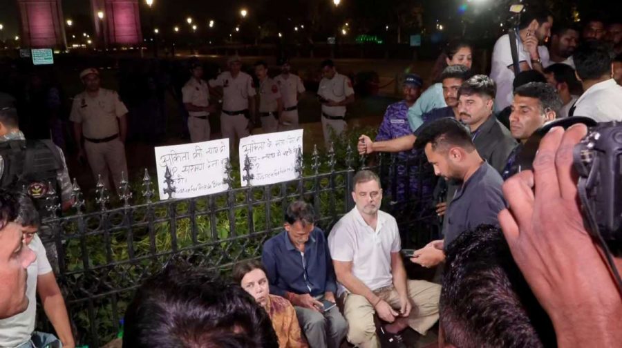 rahul-gandhi-india-gate