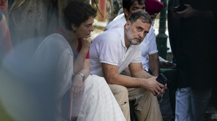 india-bloc-dharna-against-cec-gyanesh-kumar-delhi-akashvani-bhavan