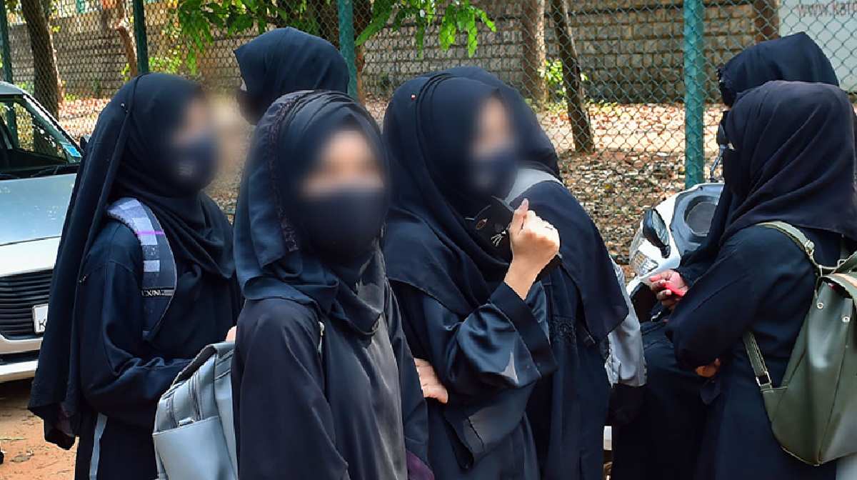 hijab-karnat