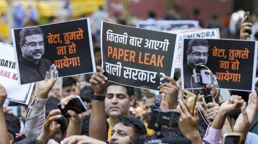 neet-cbse-exam-scam-protest