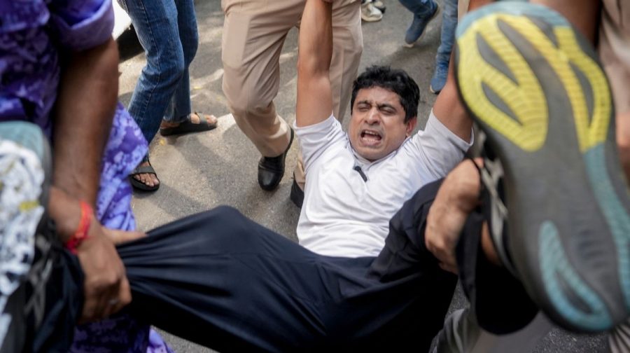 ഗ്യാനേഷ് കുമാറിന്‍റെ രാജിക്കായി തെരുവില്‍; ഡല്‍ഹിയെ വിറപ്പിച്ച് പ്രതിപക്ഷ പ്രതിഷേധം - 1