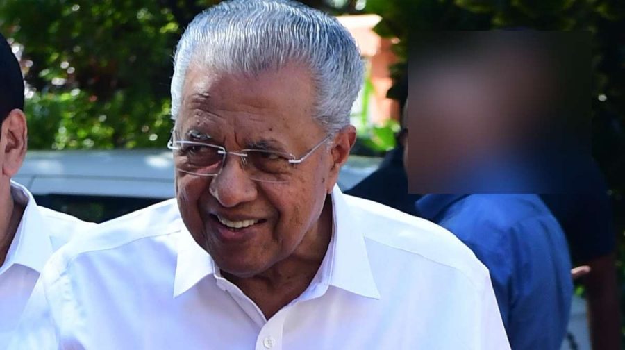 pinarayi-detained-in-delhi