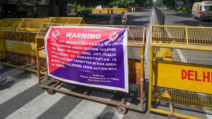 Barricades installed at Jantar Mantar (Image Credit: PTI)