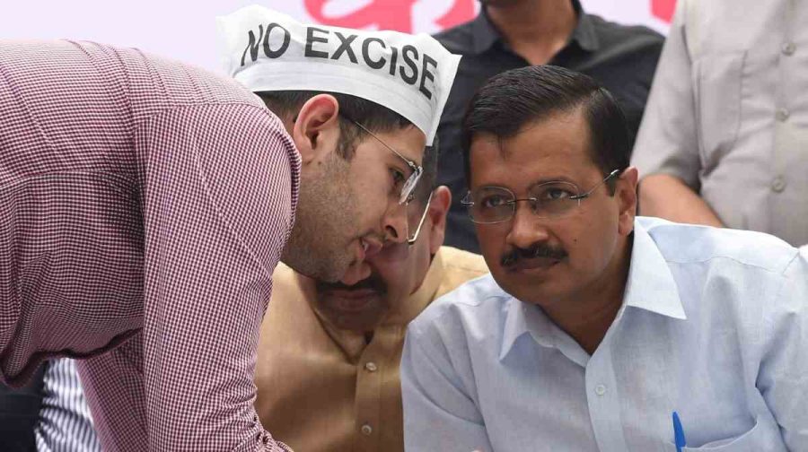**EDS: FILE IMAGE** In a massive jolt to the Aam Aadmi Party, seven of its Rajya Sabha MPs, including Raghav Chadha, Sandeep Pathak and Ashok Mittal, quit the party on Friday, April 24, 2026. Chadha is seen with then Delhi Chief Minister Arvind Kejriwal at a protest at Jantar Mantar, in New Delhi, in this file photo dated Sunday, April 3, 2016. (PTI Photo/Manvender Vashist) (PTI04_24_2026_000437B)