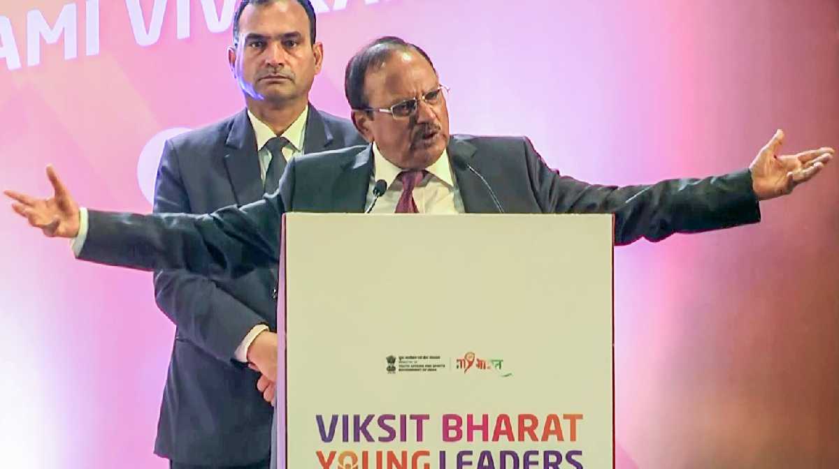 ajit-doval-no-phone
