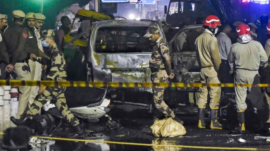 New Delhi: Police, security and rescue personnel at the site after a blast in a parked car near Red Fort left multiple vehicles in flames, in New Delhi, Monday, Nov. 10, 2025. (PTI Photo)(PTI11_10_2025_000423B)