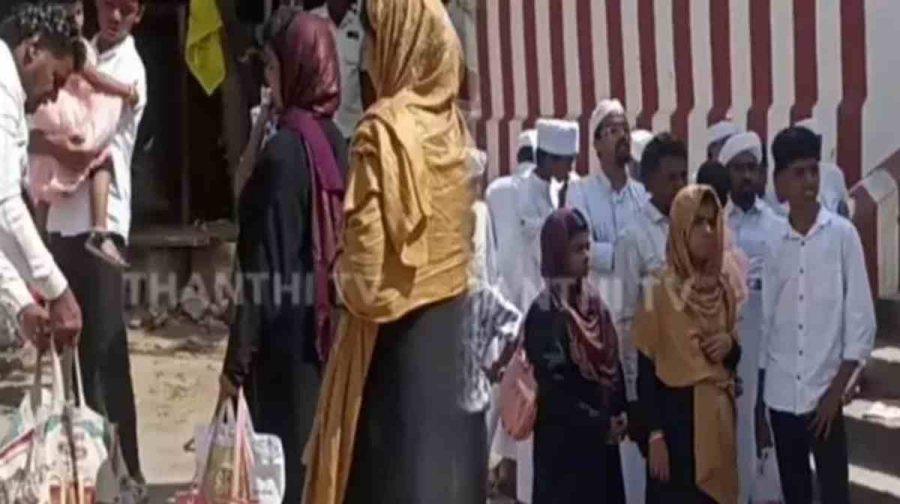 Image Corurtesy: Dailythanthi