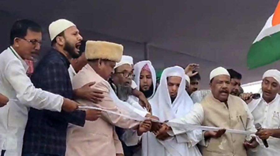 Murshidabad [West Bengal], Dec 06 (ANI): Suspended TMC MLA Humayun Kabir lays the foundation stone of Babri Masjid, in Murshidabad on Saturday. (ANI Video Grab)