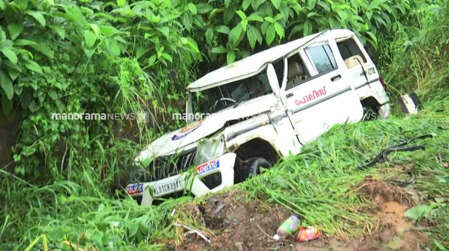 dysp-baiju-paulose-accident-police-jeep-crash-thrissur