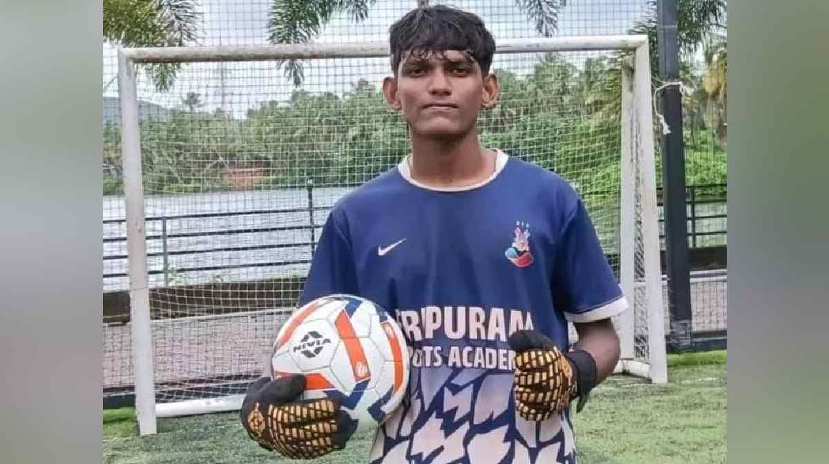 kannur-bike-car-accident