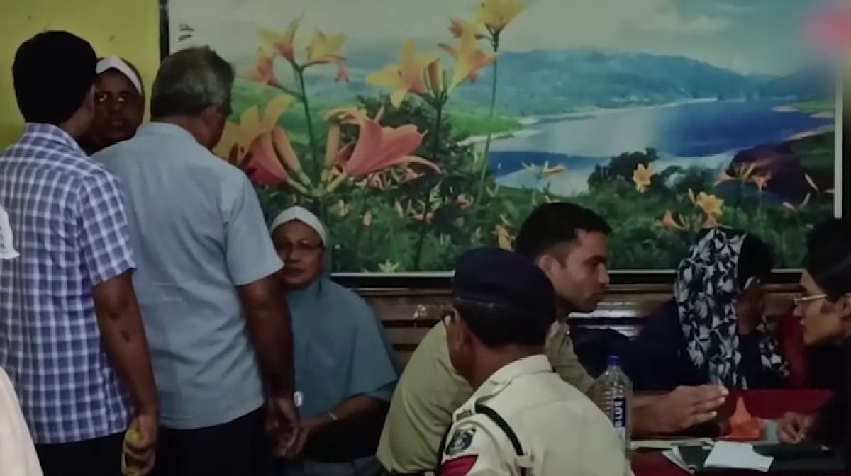 nuns-arrest-church-protest