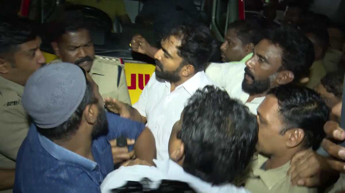 chandy-oommenprotest