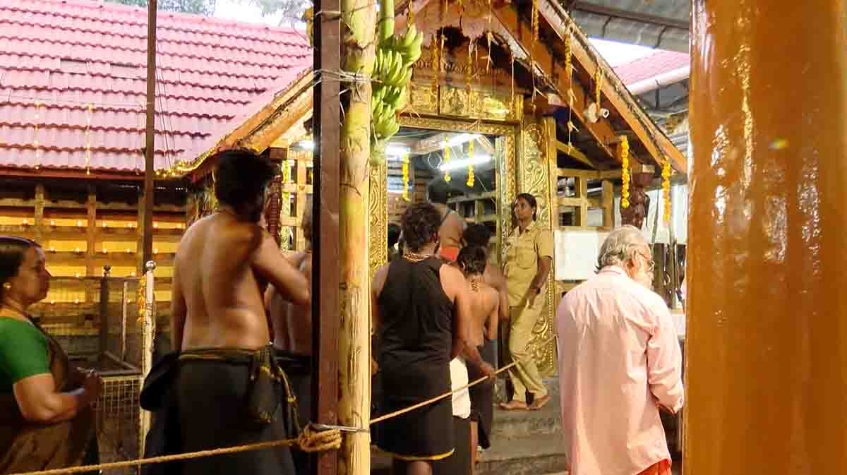 sabarimala-thiruvabharanam
