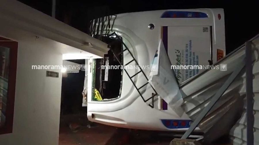 bus-accident-trivandrum