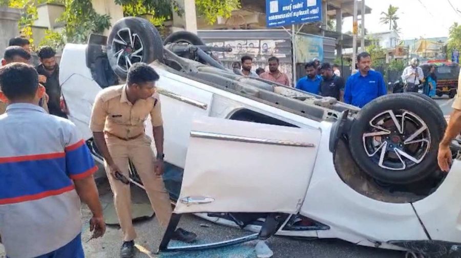 pathanamthitta-collector-accident