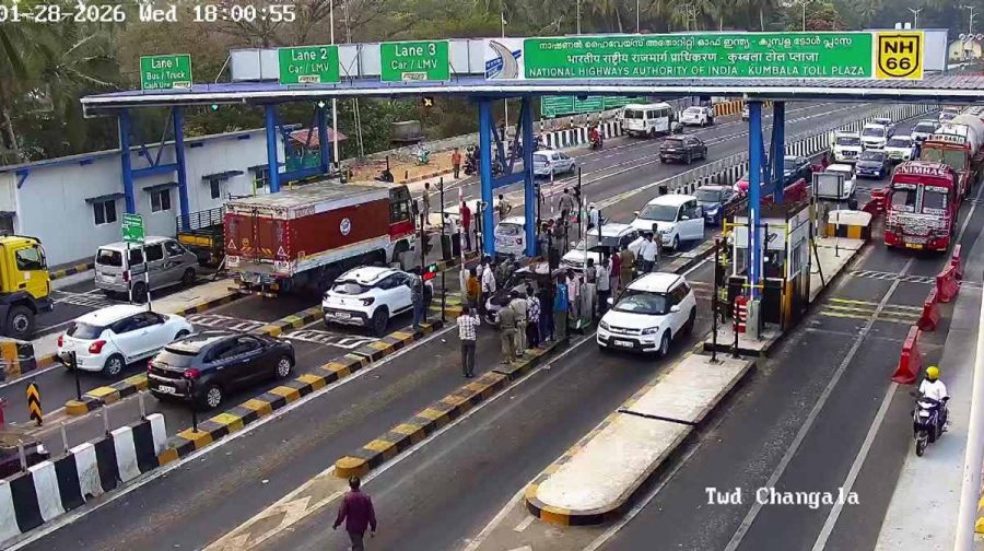 kasaragod-police-custody-cctv-contradicts-fir