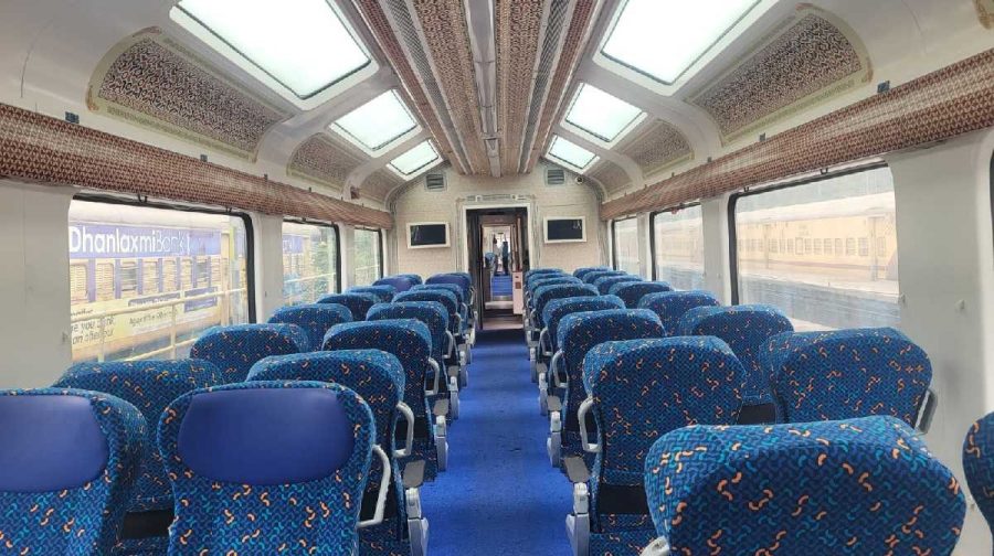 vistadome-train