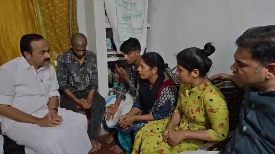 cheranallur-accident-chief-minister-vd-satheesan-visits-jayabalakrishnan-family